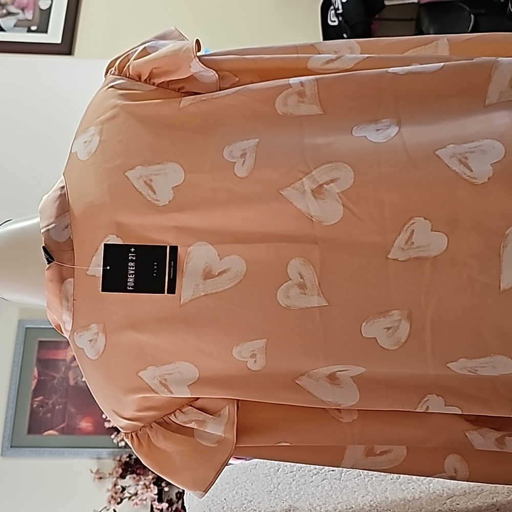 Ladies blouse. - Picture 3 of 5